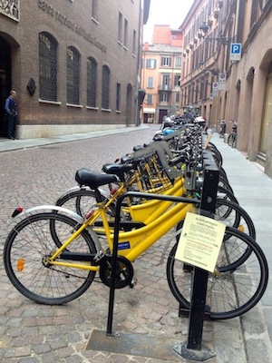 Bicicletas na Piazza de Roma