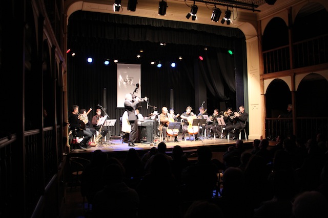 Jazz de primeira no histórico Teatro São João