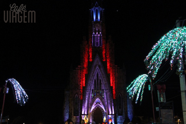 Catedral de Pedra Canela iluminada