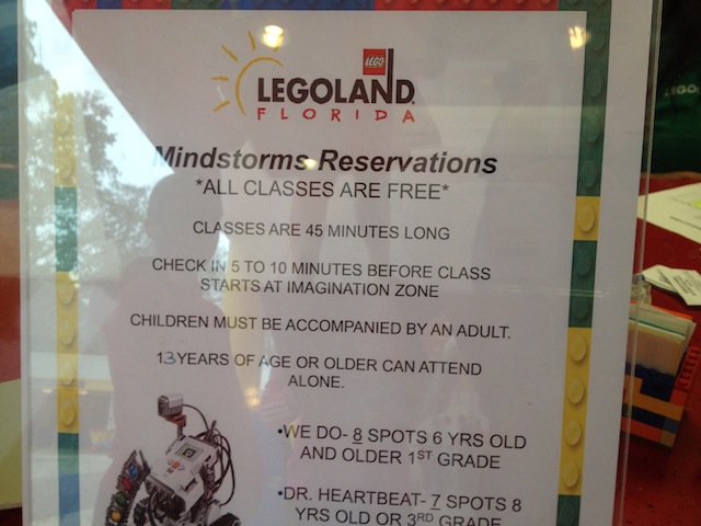 Agendamento das oficinas gratuitas de montagem de Lego devem ser feitas logo na entrada do parque