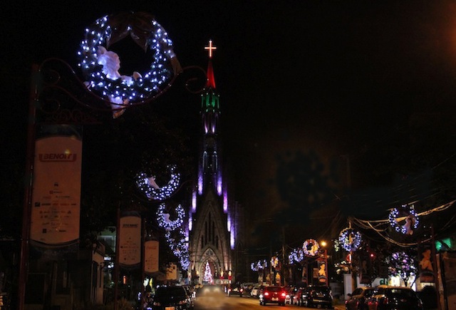 A rua principal de Canela "vestida" para o Sonho de Natal 2014!