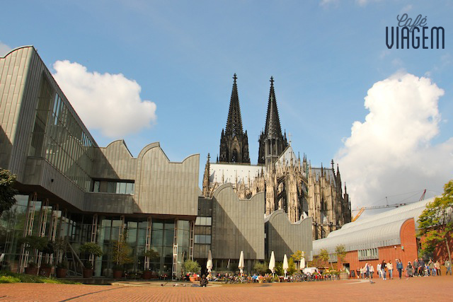 O café mais bem localizado de Colônia: atrás da Catedral.