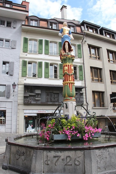Place de La Palud - o coração de Lausanne