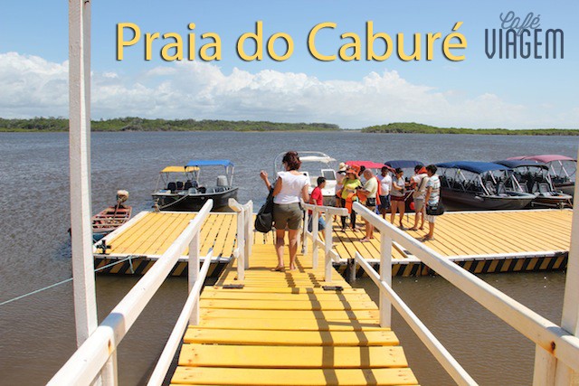 Trocando o carro pelo barco e embarcando na lancha voaderia em Caburé para os passeios no Rio Preguiças