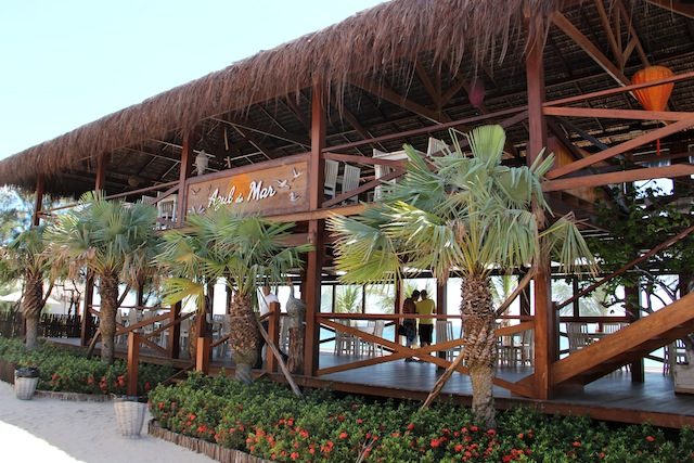 O restaurante Auzl do Mar na Praia do Preá