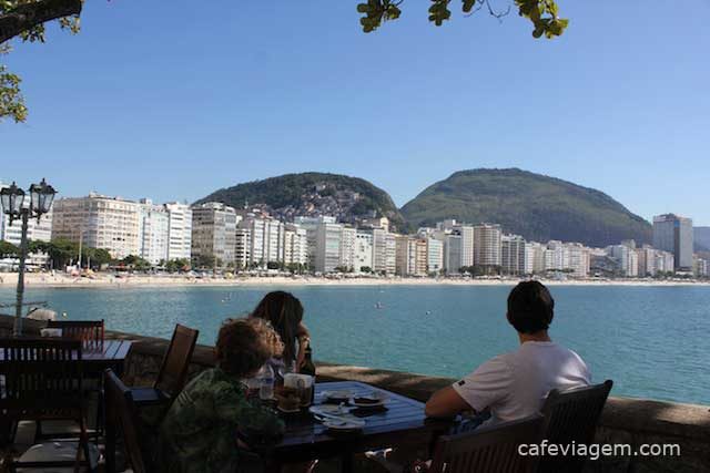 café da manhã na Confeitaria Colombo do Forte de Copacabana