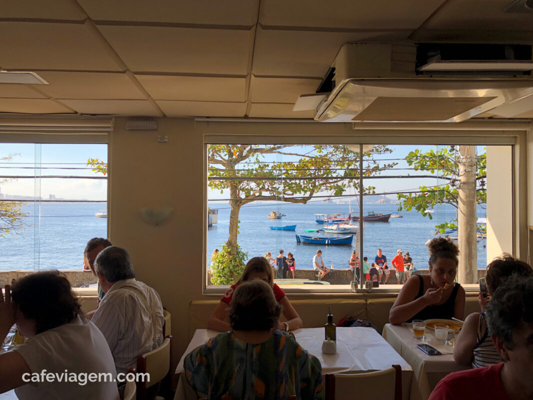Bar da Urca no Rio nada melhor do que brindar na mureta
