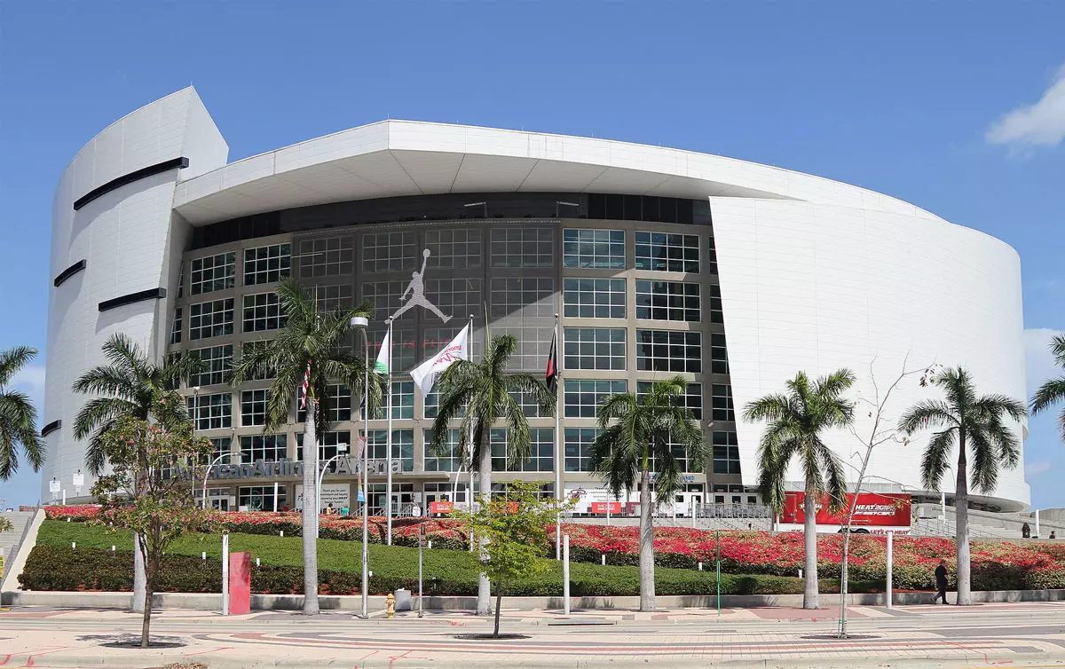 Assistir a um jogo da NBA na American Airlines Arena em Miami - 2023