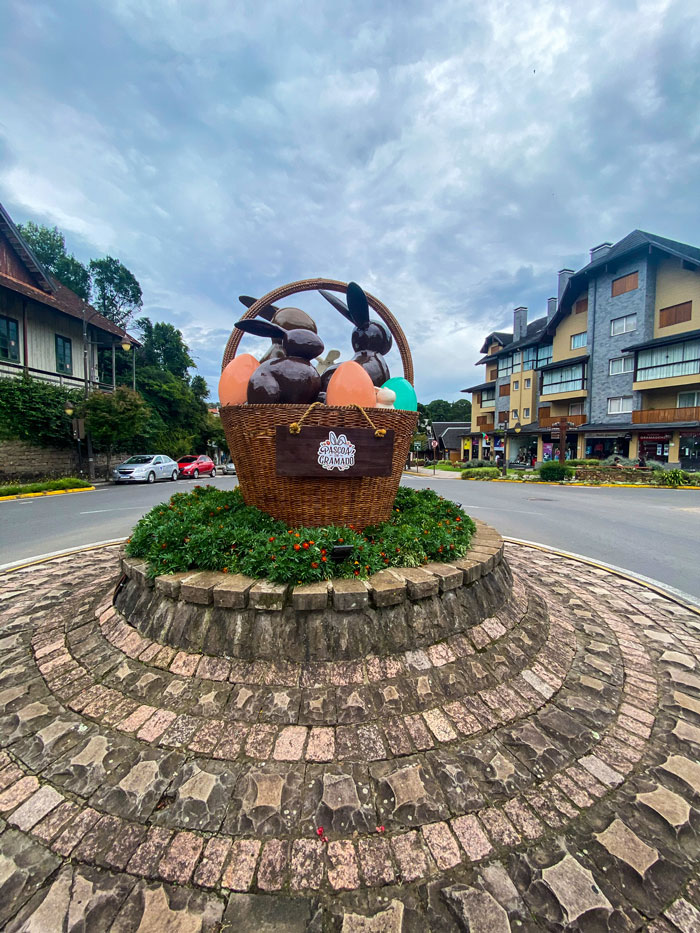 decoração de Páscoa em Gramado