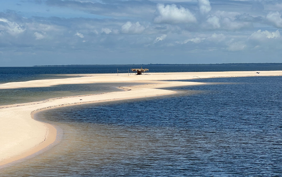 Gírias paraenses 👀 - Praia Alter do Chão