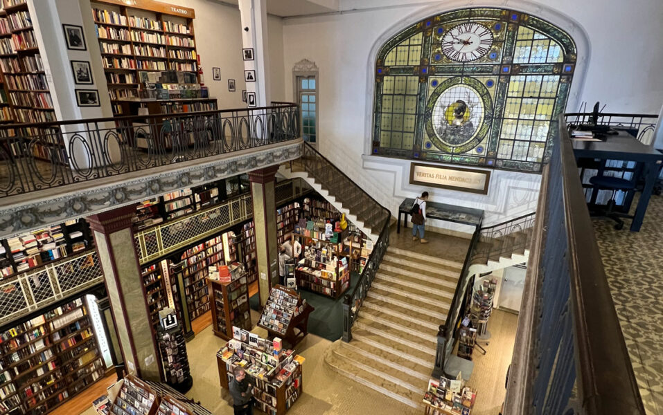 livrarias em Montevidéu