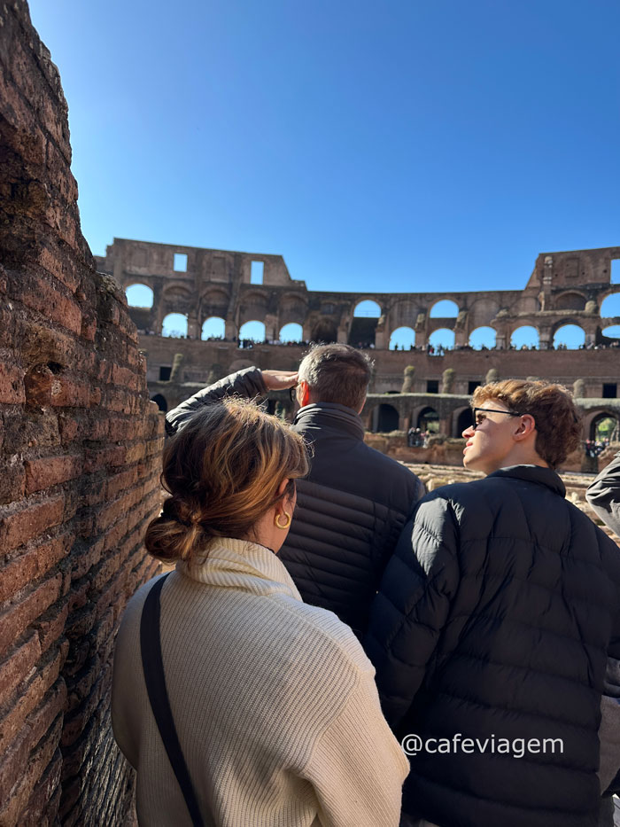 guia em Roma falando português