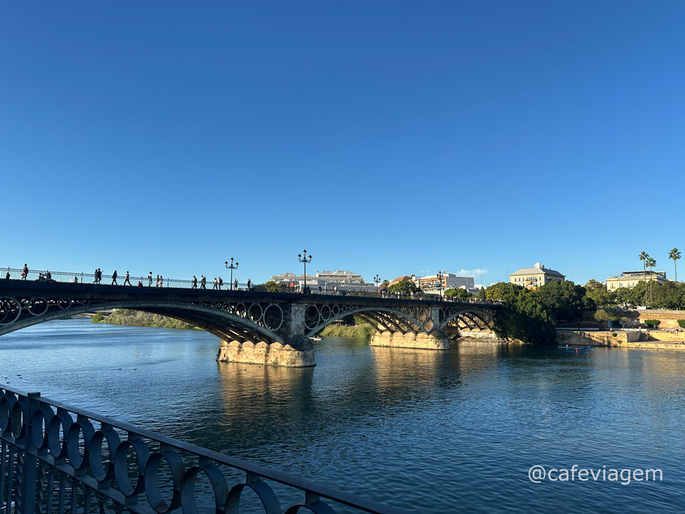 Ponte Triana Sevilha