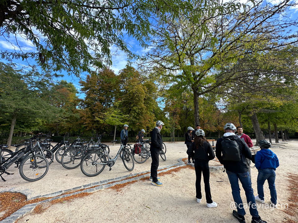 Parque do Retiro Madri de bicicleta