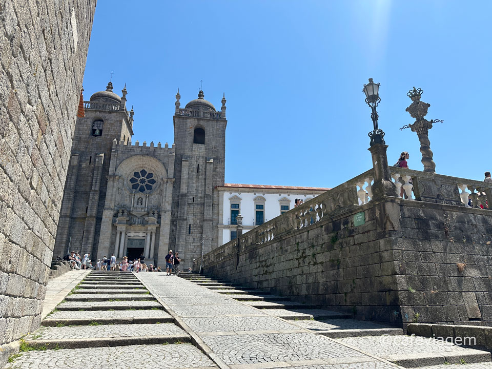 Sé do Porto: a catedral com vista para a cidade