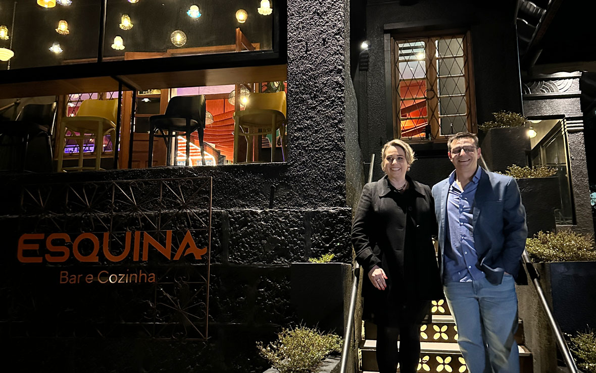 Esquina em Canela bar e restaurante