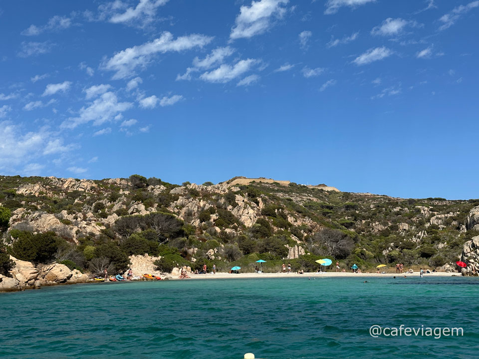 museu e praia de Garibaldi na Sardenha